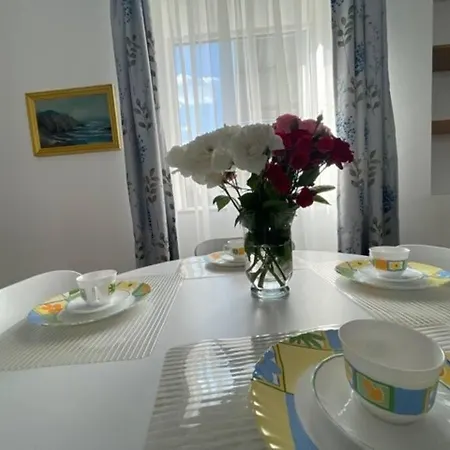 Easy Living Apartments - Old Town * Brasov